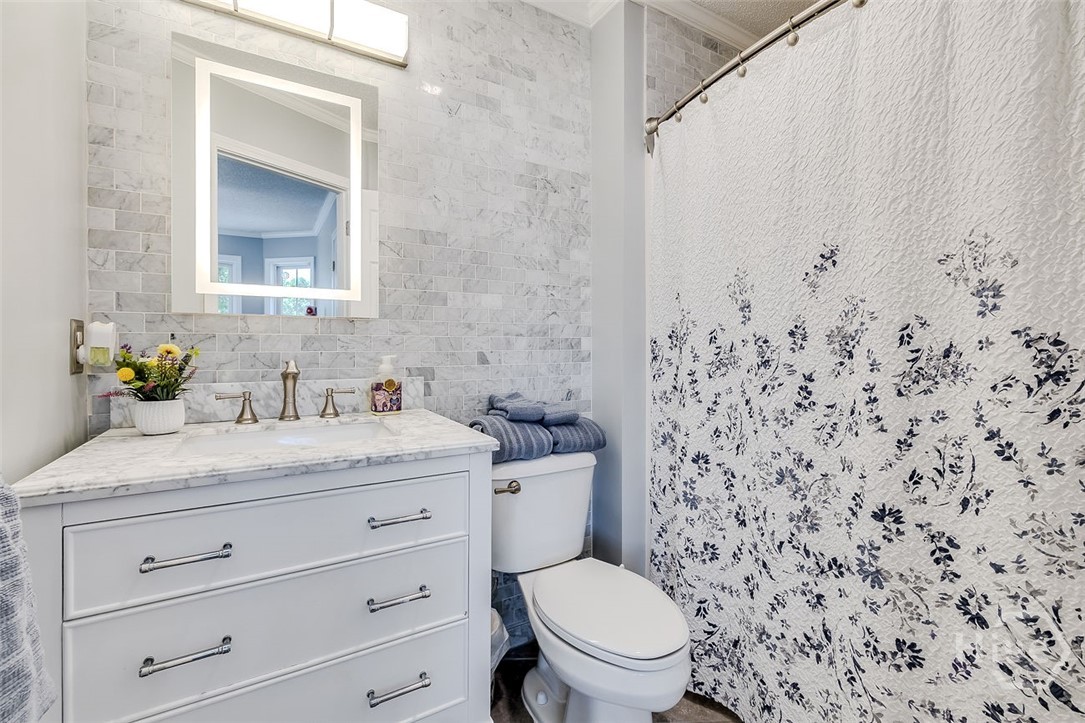 152 Cambridge Drive Property Photo 39