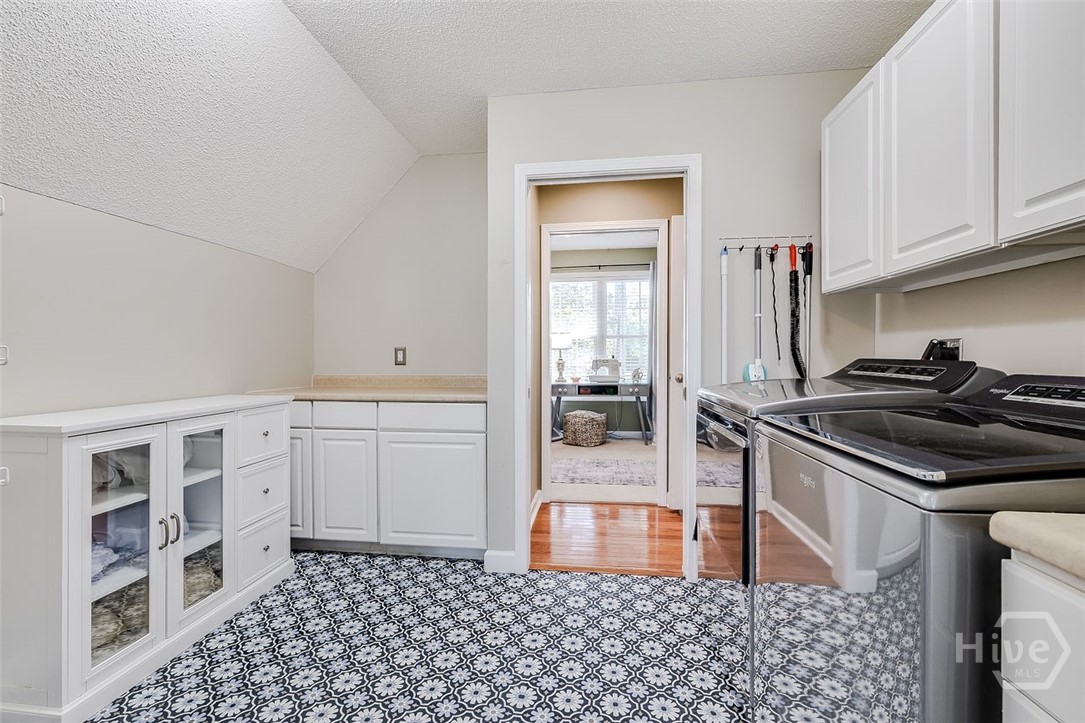 152 Cambridge Drive Property Photo 52