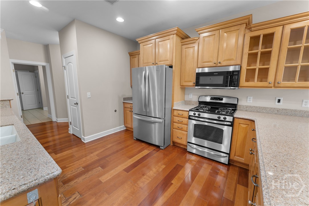 88 Gateway Drive Property Photo 15