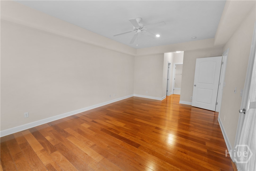 88 Gateway Drive Property Photo 28