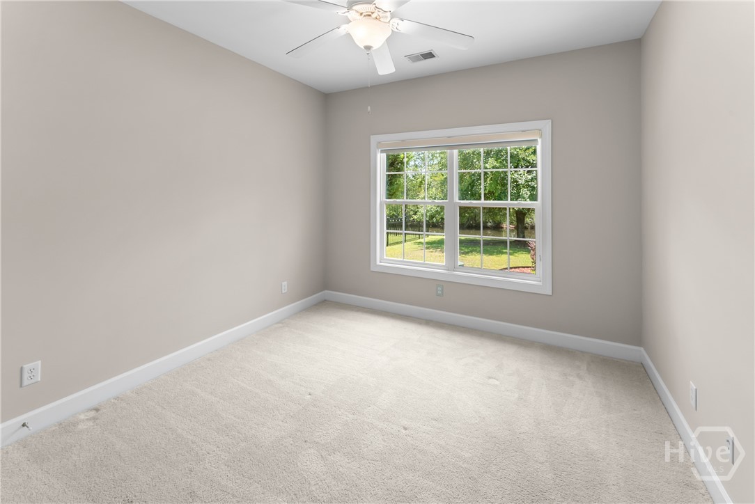 88 Gateway Drive Property Photo 35