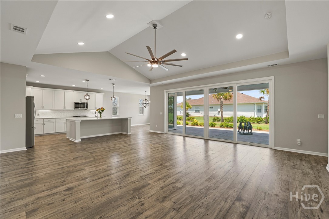 638 Margaritaville Avenue S Property Photo 13