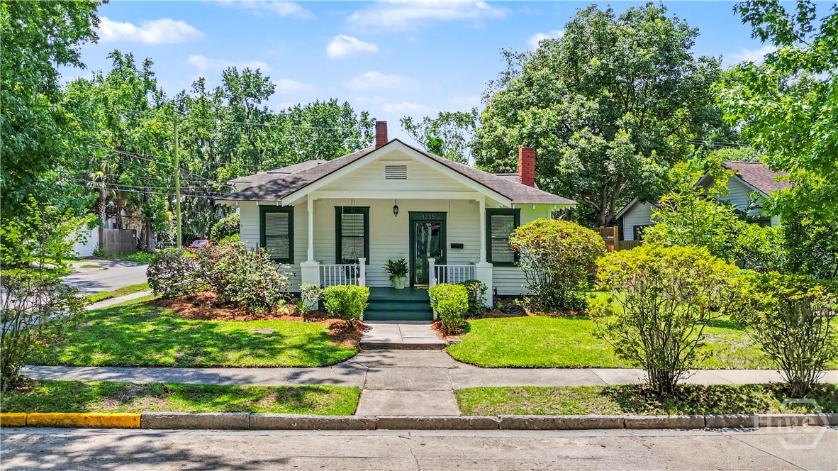 1235 E 49th Street Property Photo