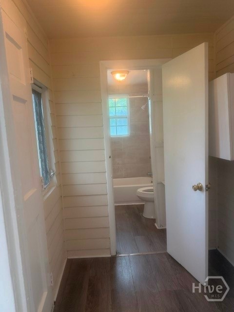 2119 Paige Avenue Property Photo 6