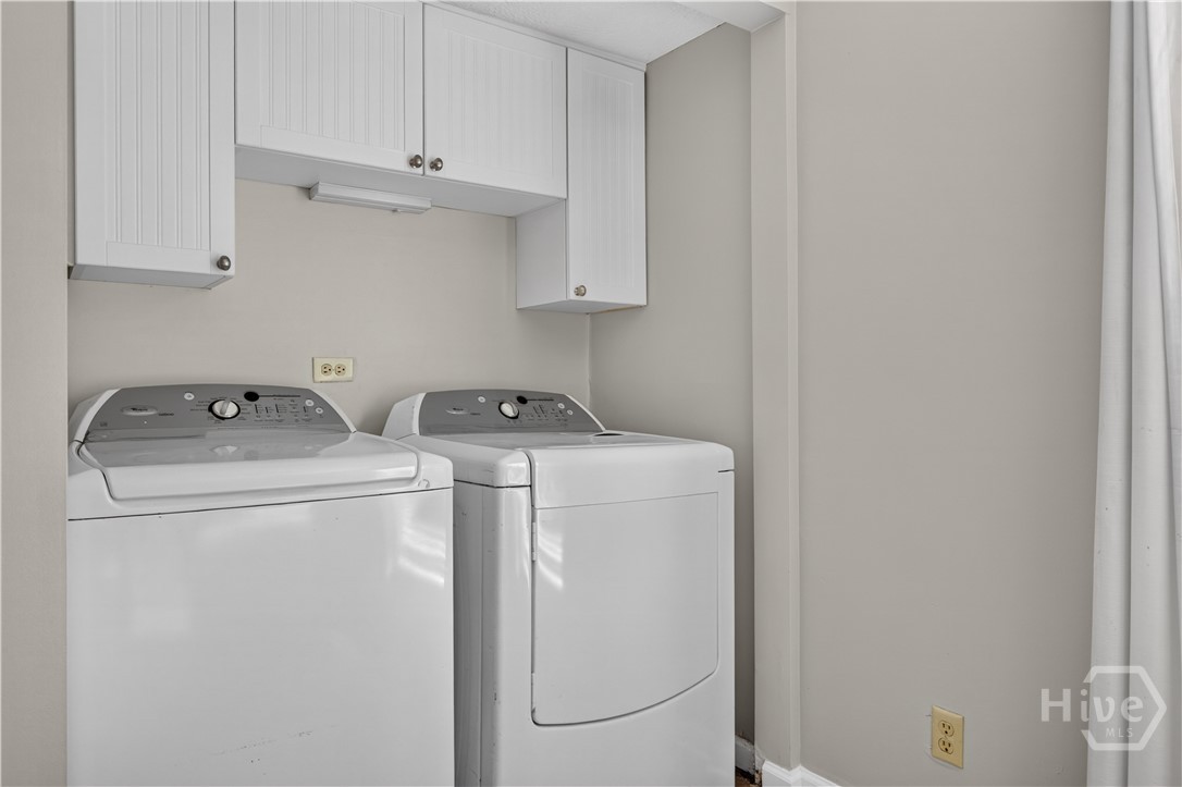 459 Mall Boulevard 23 Property Photo 14