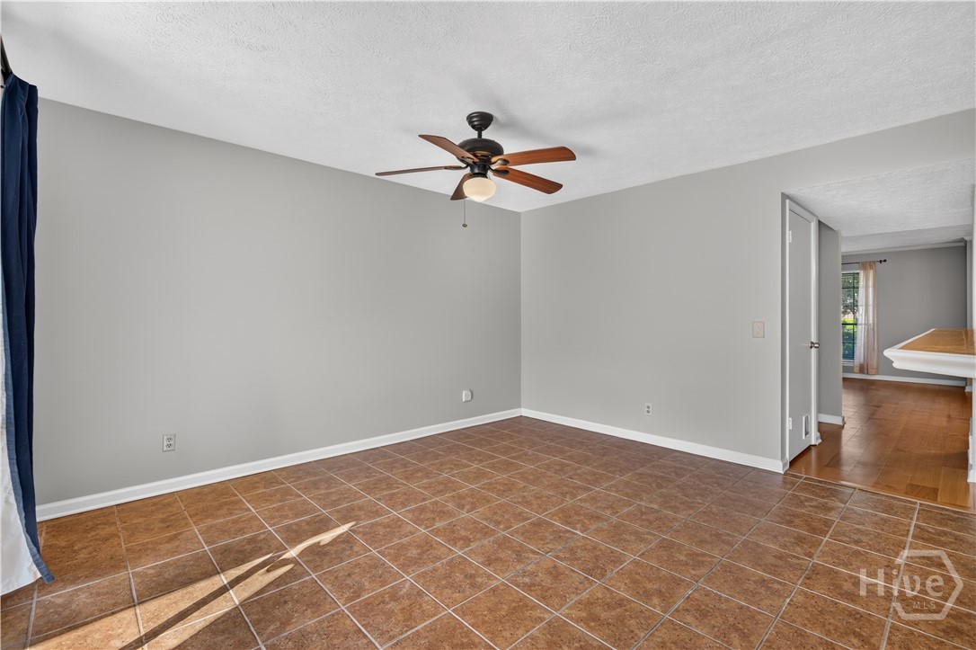 459 Mall Boulevard 23 Property Photo 16