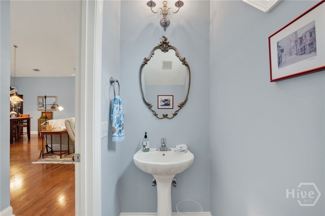 123 Peters Quay Property Photo 9