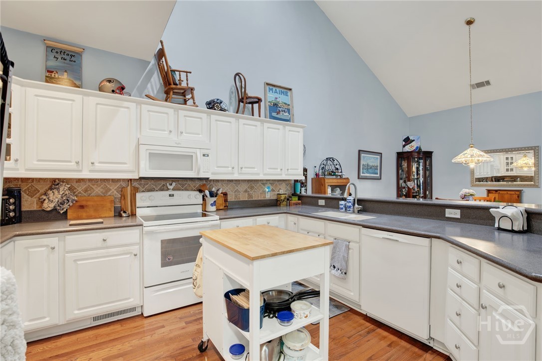 123 Peters Quay Property Photo 16