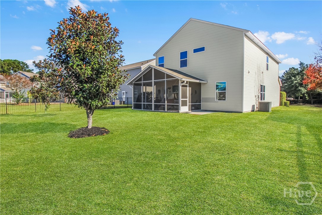 153 Hamilton Grove Property Photo 45
