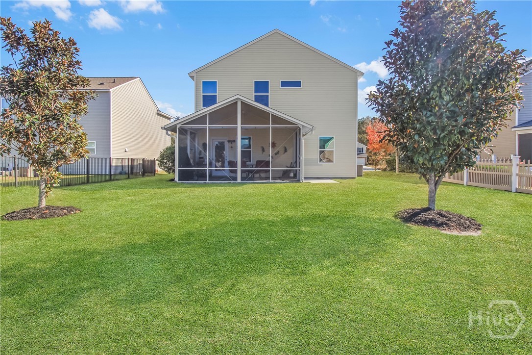 153 Hamilton Grove Property Photo 46
