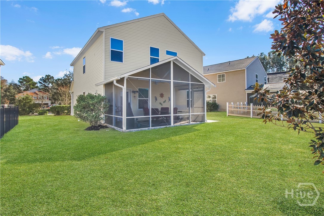 153 Hamilton Grove Property Photo 47