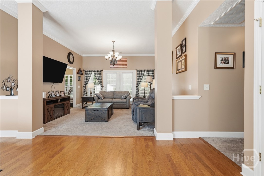 291 St Martin Circle Property Photo 4