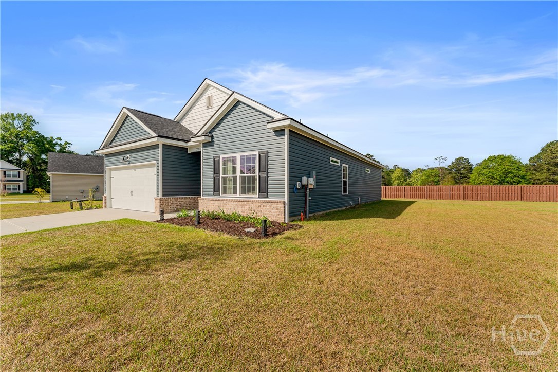 203 Glick Way Property Photo 3