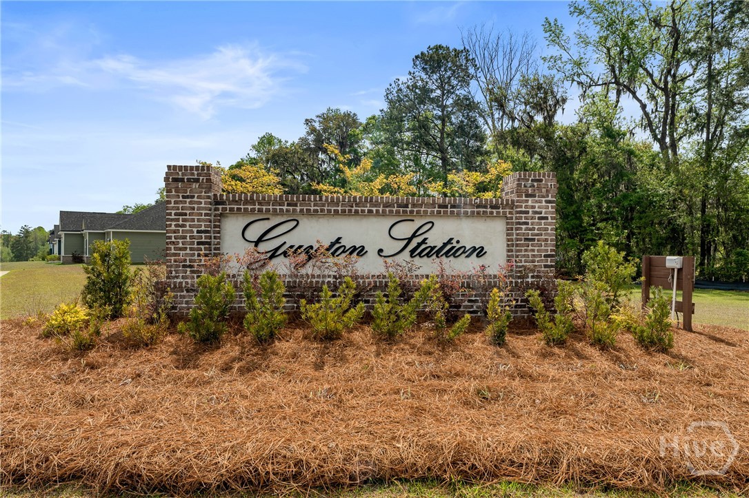 203 Glick Way Property Photo 31