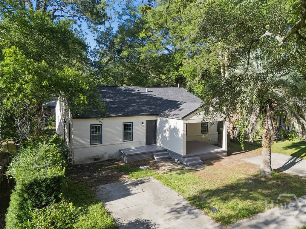1208 E 55th Street Property Photo 2