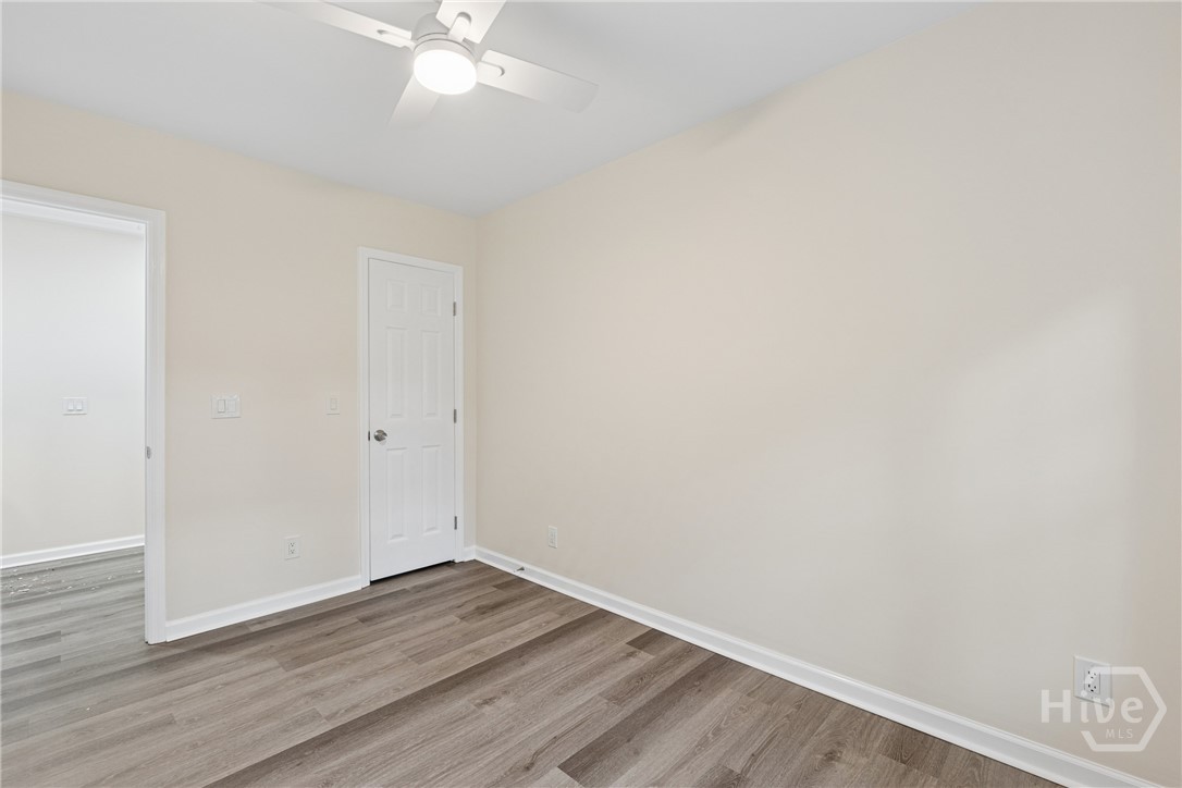 1208 E 55th Street Property Photo 14