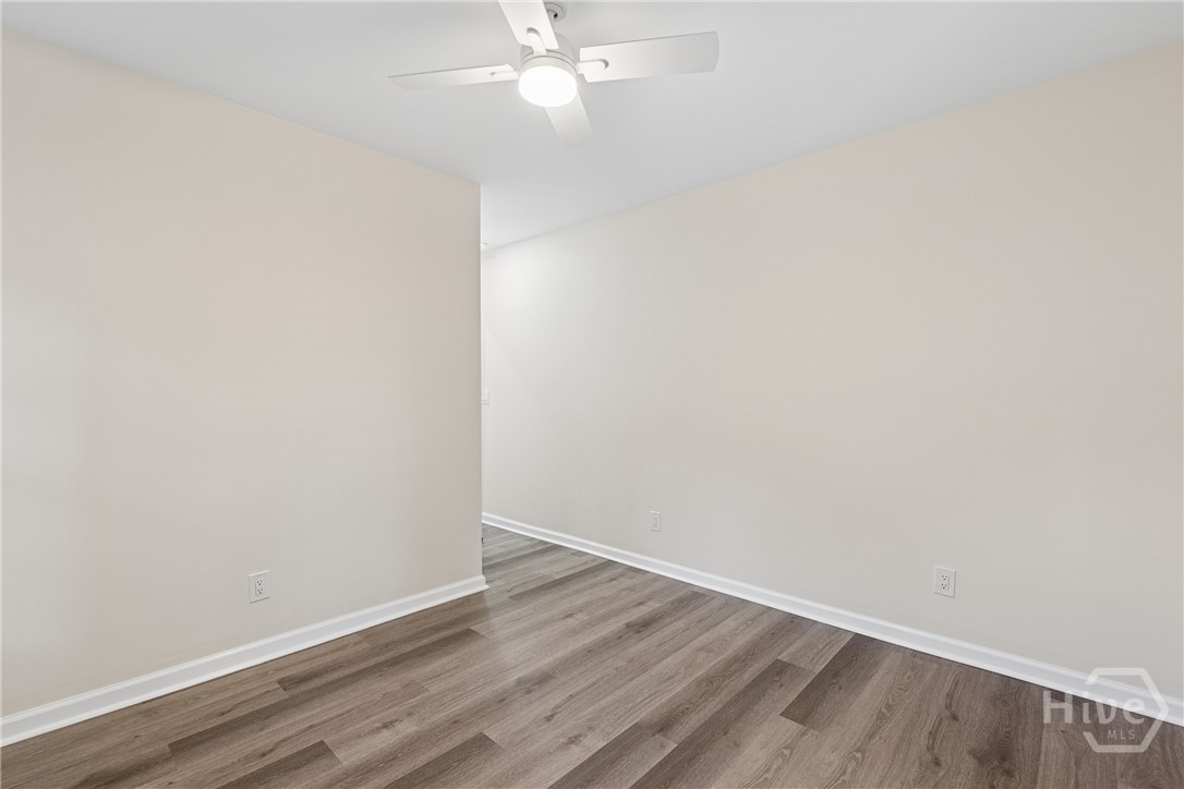 1208 E 55th Street Property Photo 16