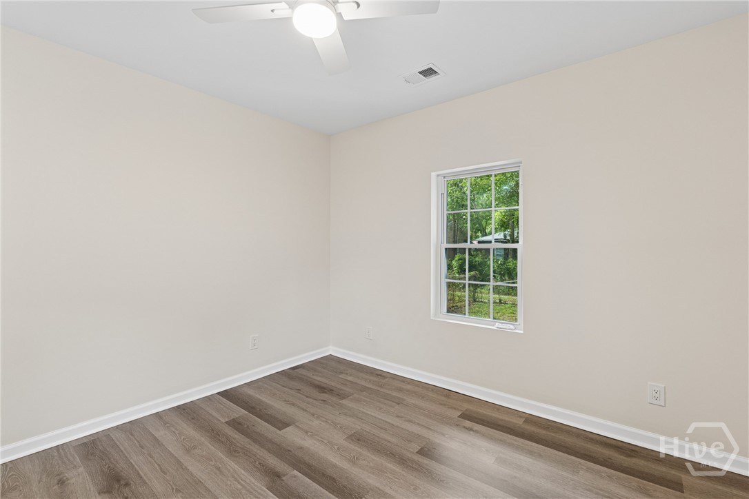 1208 E 55th Street Property Photo 17