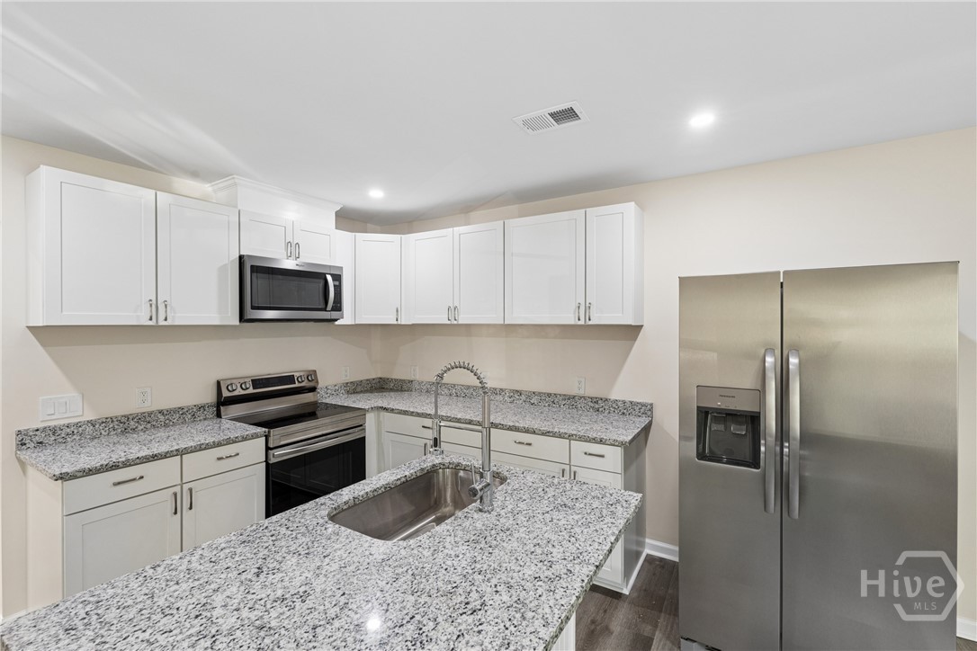 1208 E 55th Street Property Photo 27