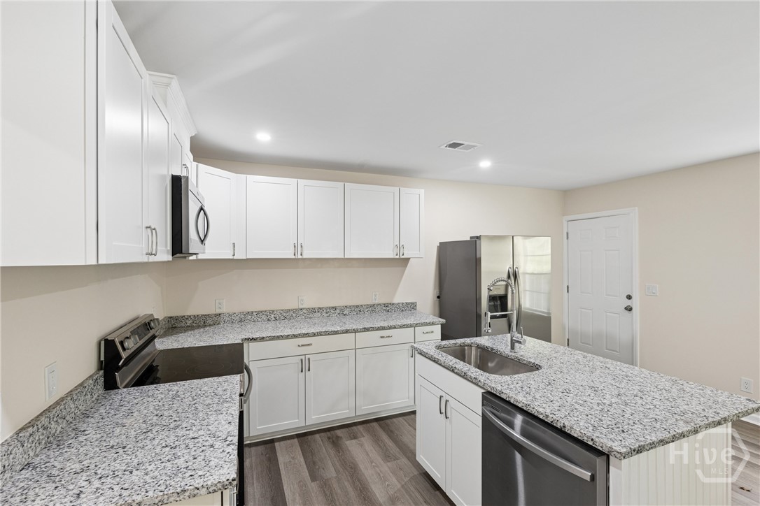 1208 E 55th Street Property Photo 28
