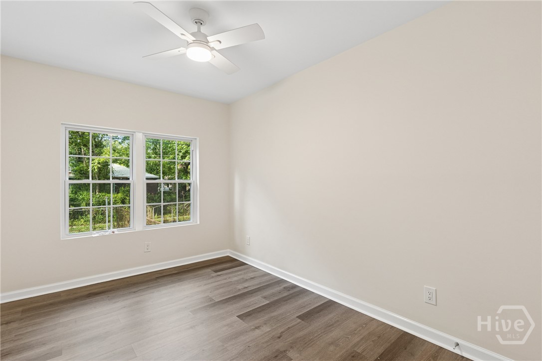 1208 E 55th Street Property Photo 34