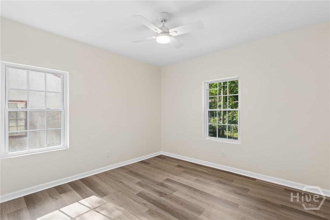 1208 E 55th Street Property Photo 37