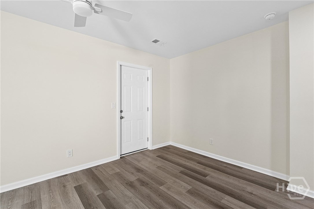1208 E 55th Street Property Photo 40