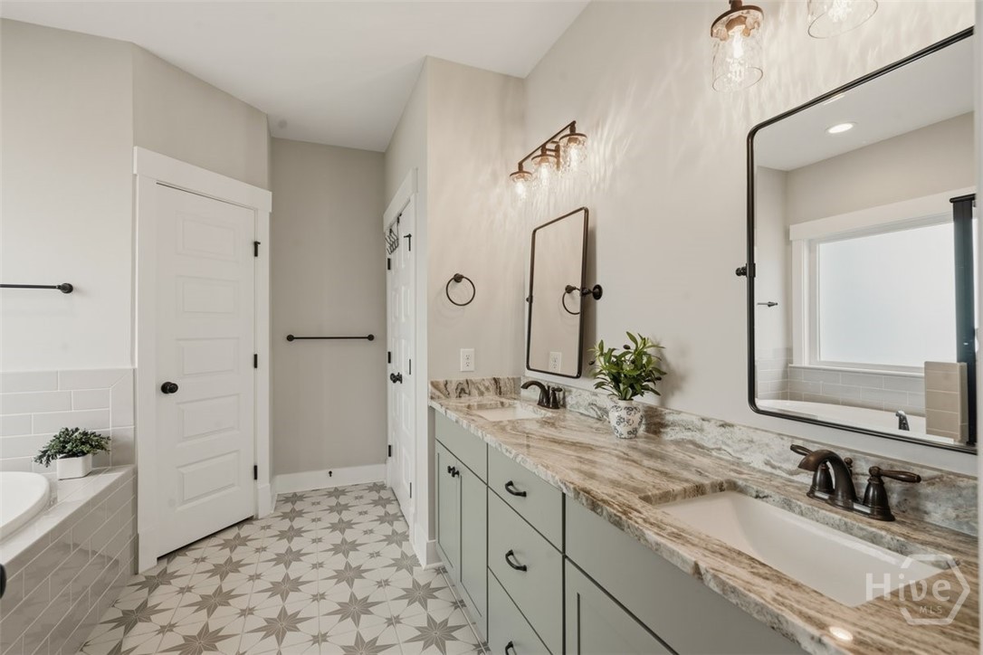 173 Bluffside Circle Property Photo 15