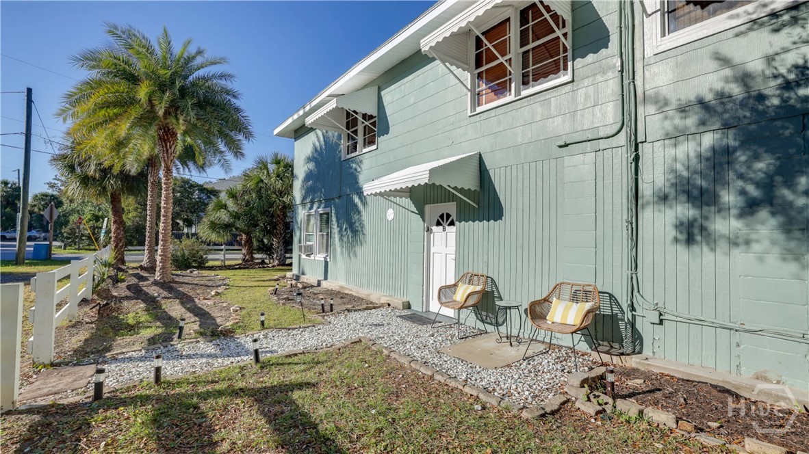 104 18th Street B Property Photo 2