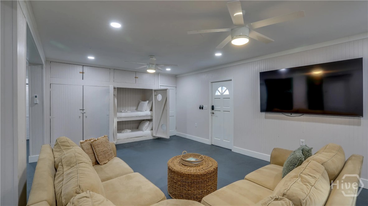 104 18th Street B Property Photo 3