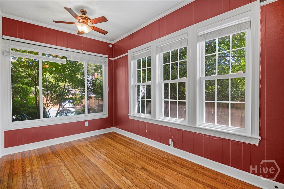 202 E 49th Street Property Photo 11