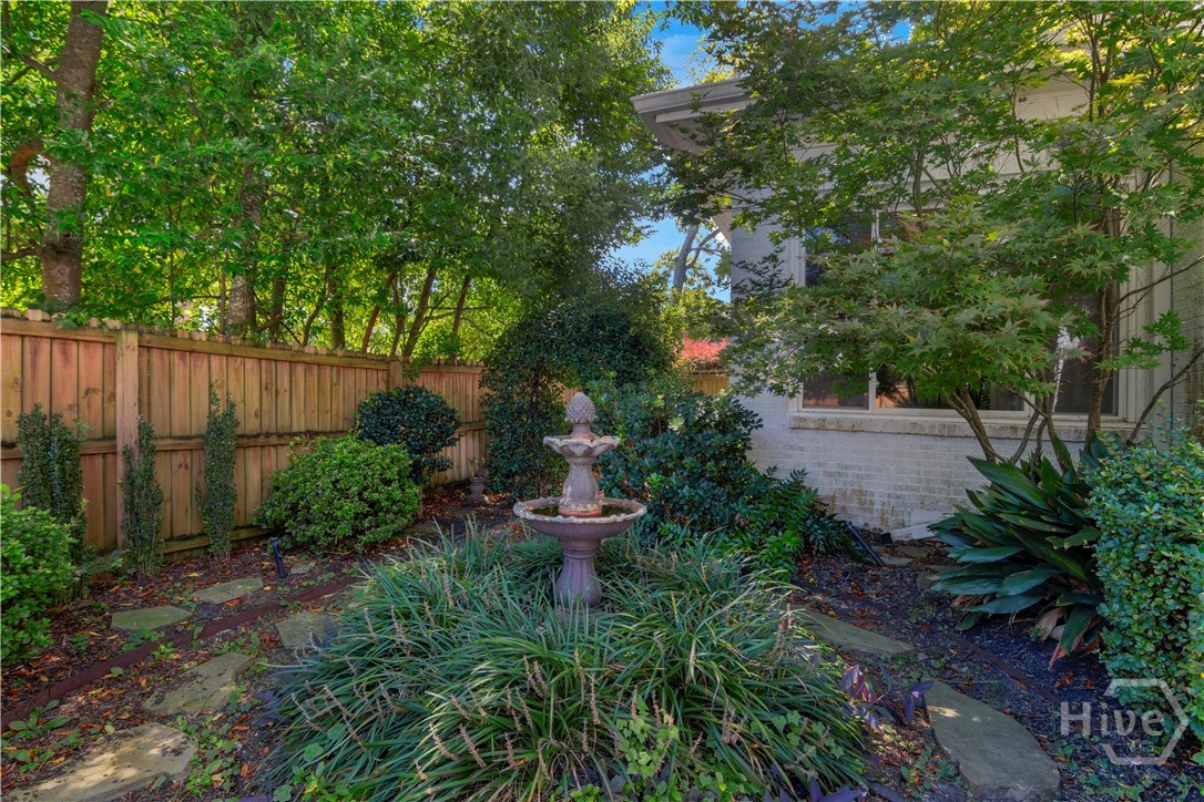 202 E 49th Street Property Photo 36