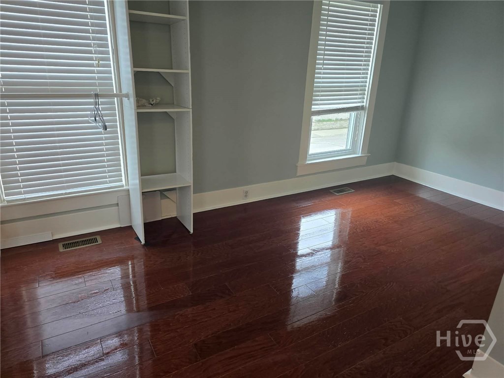 202 E 49th Street Property Photo 43