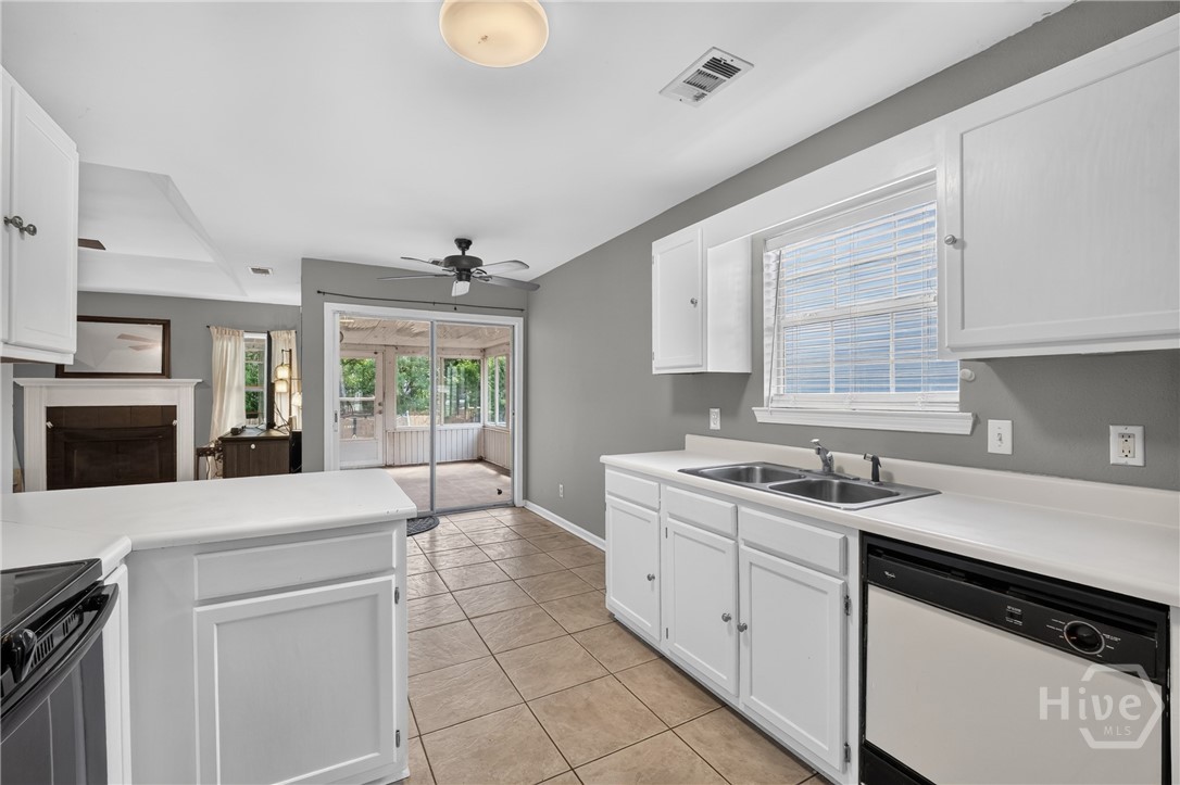 115 Rivermarsh Drive Property Photo 15