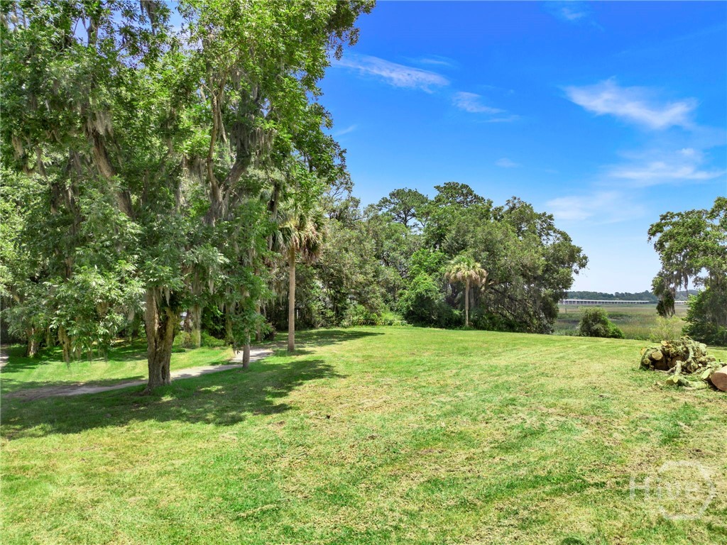 150 Rendant Avenue Property Photo 4