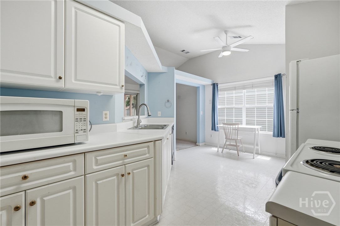 107 Dukes Way Property Photo 11