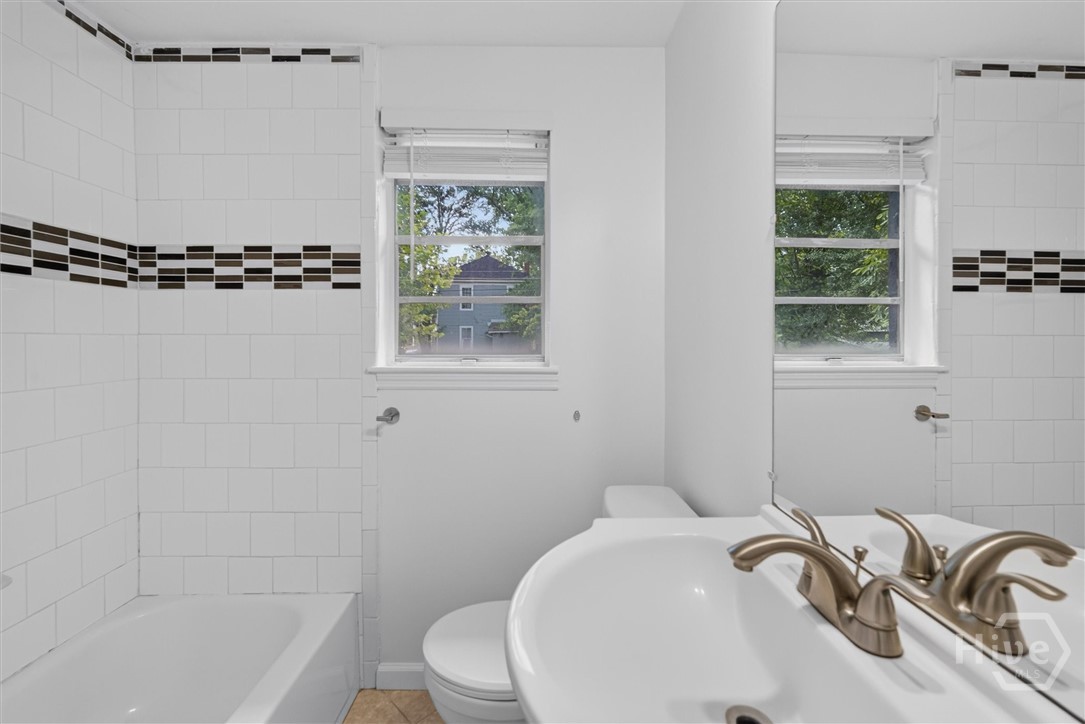703 E 34th Street Property Photo 13