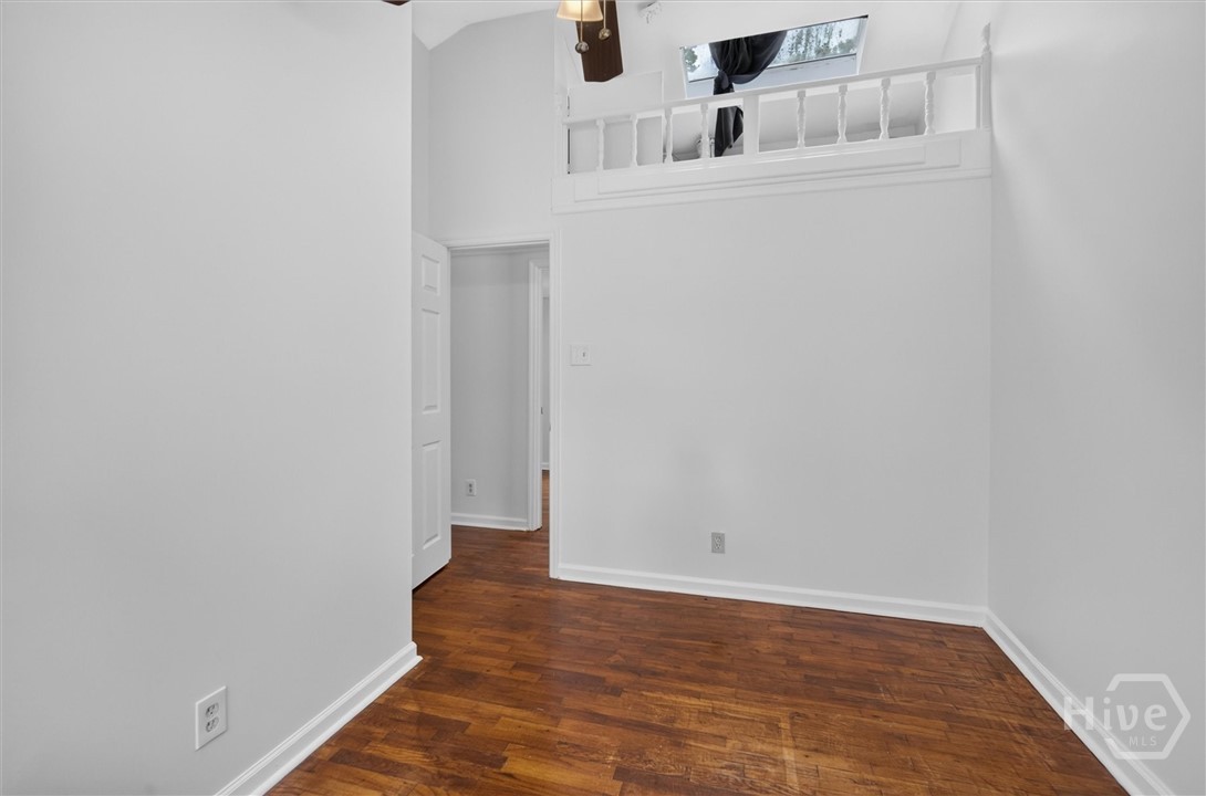 703 E 34th Street Property Photo 22