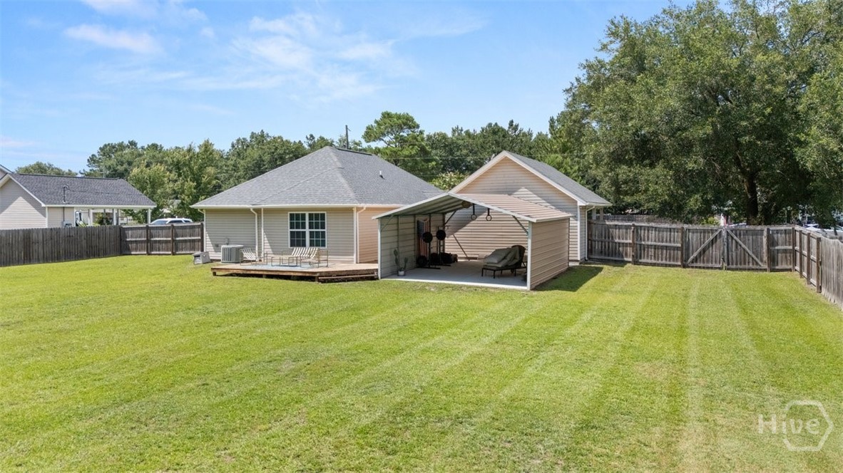 210 Lindsey Drive Property Photo 2