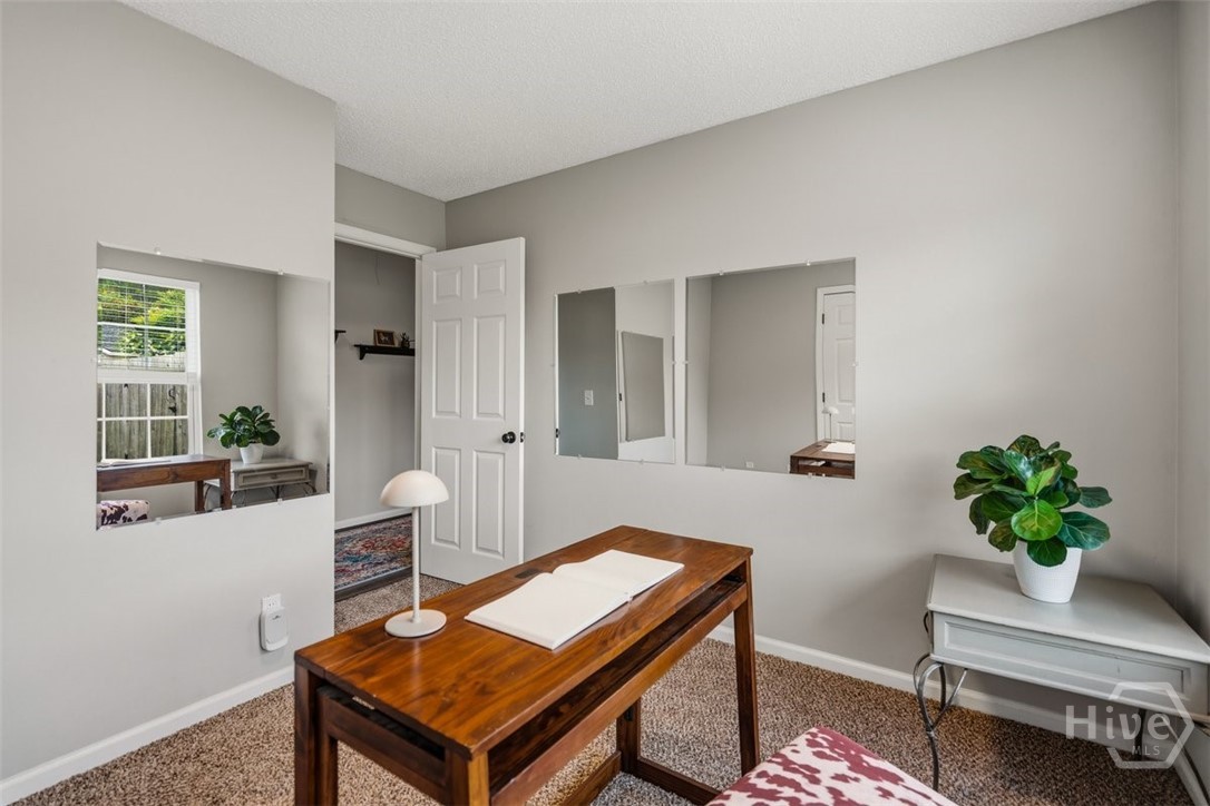 210 Lindsey Drive Property Photo 17
