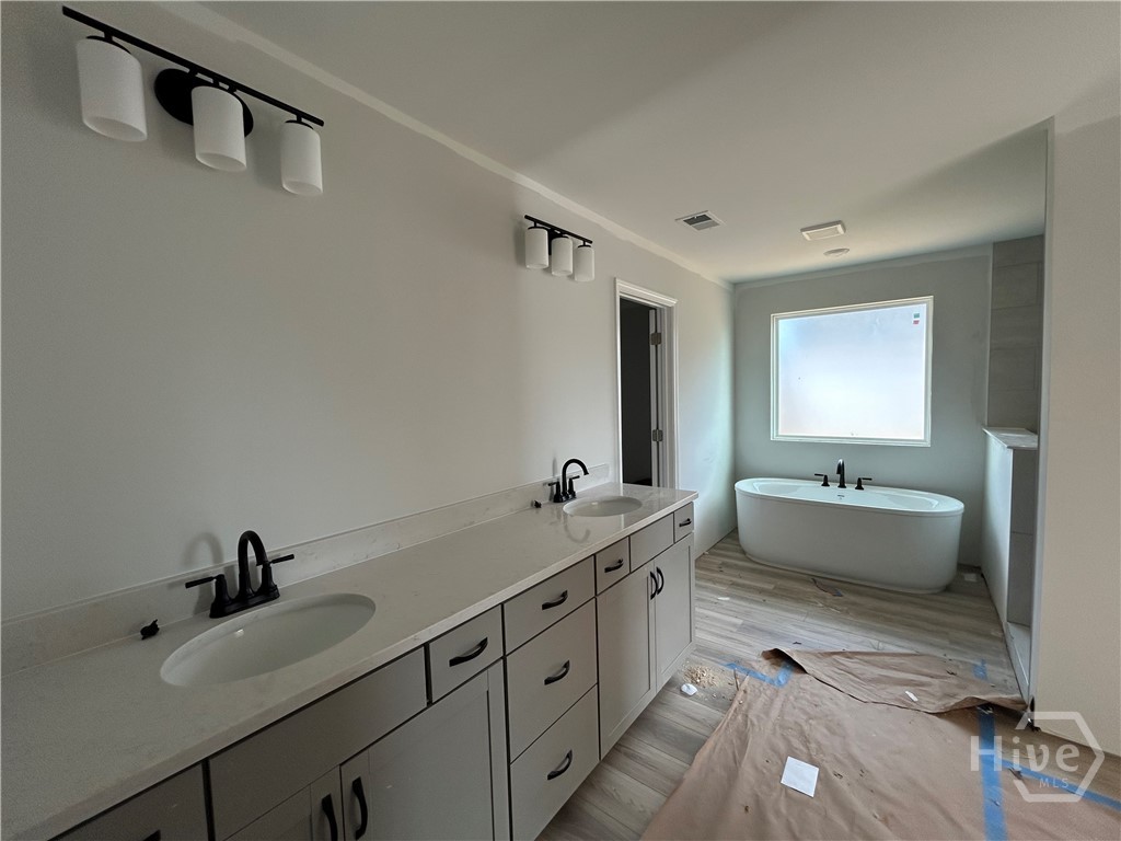 116 Goldeneye Drive Property Photo 6