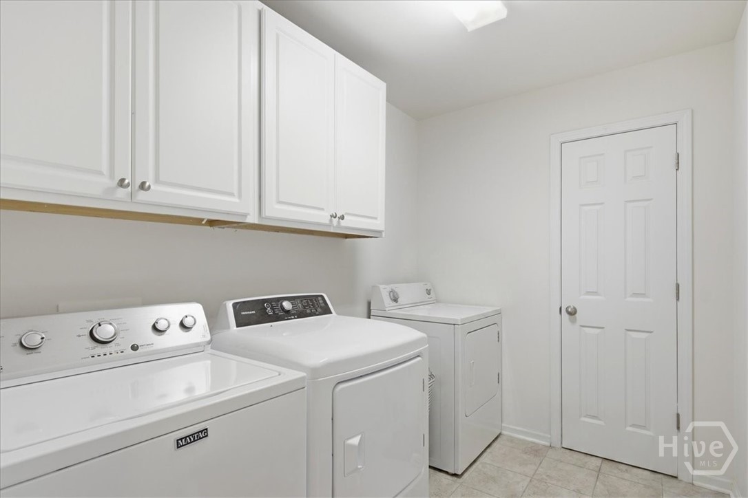 379 Southwilde Way Property Photo 27