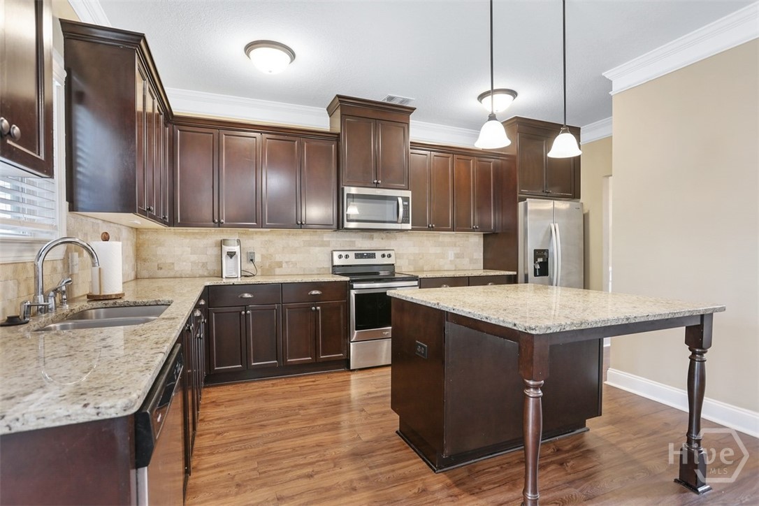 106 Laguna Way Property Photo 11