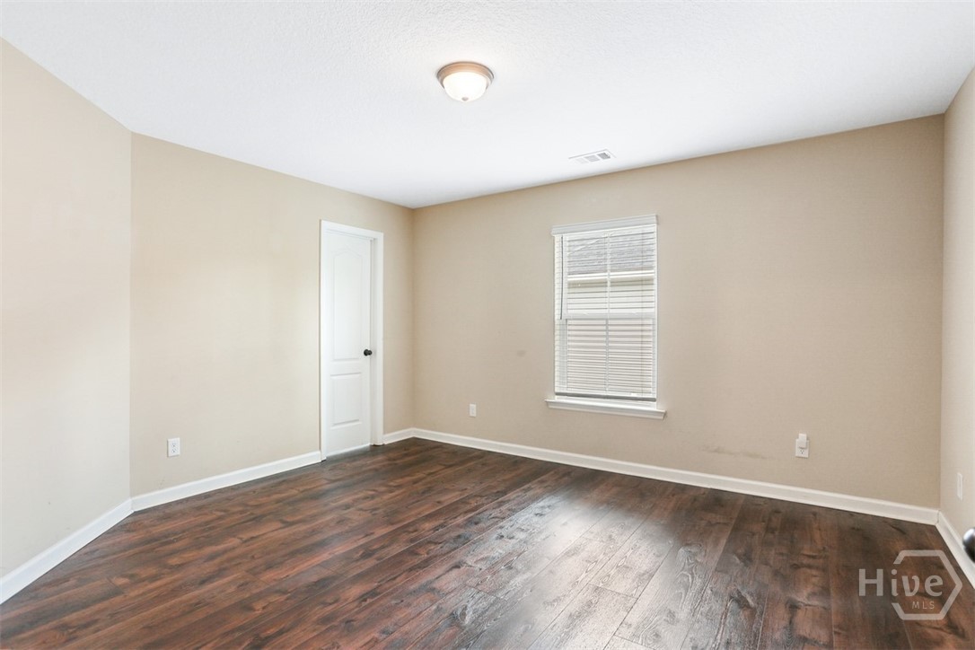 106 Laguna Way Property Photo 29