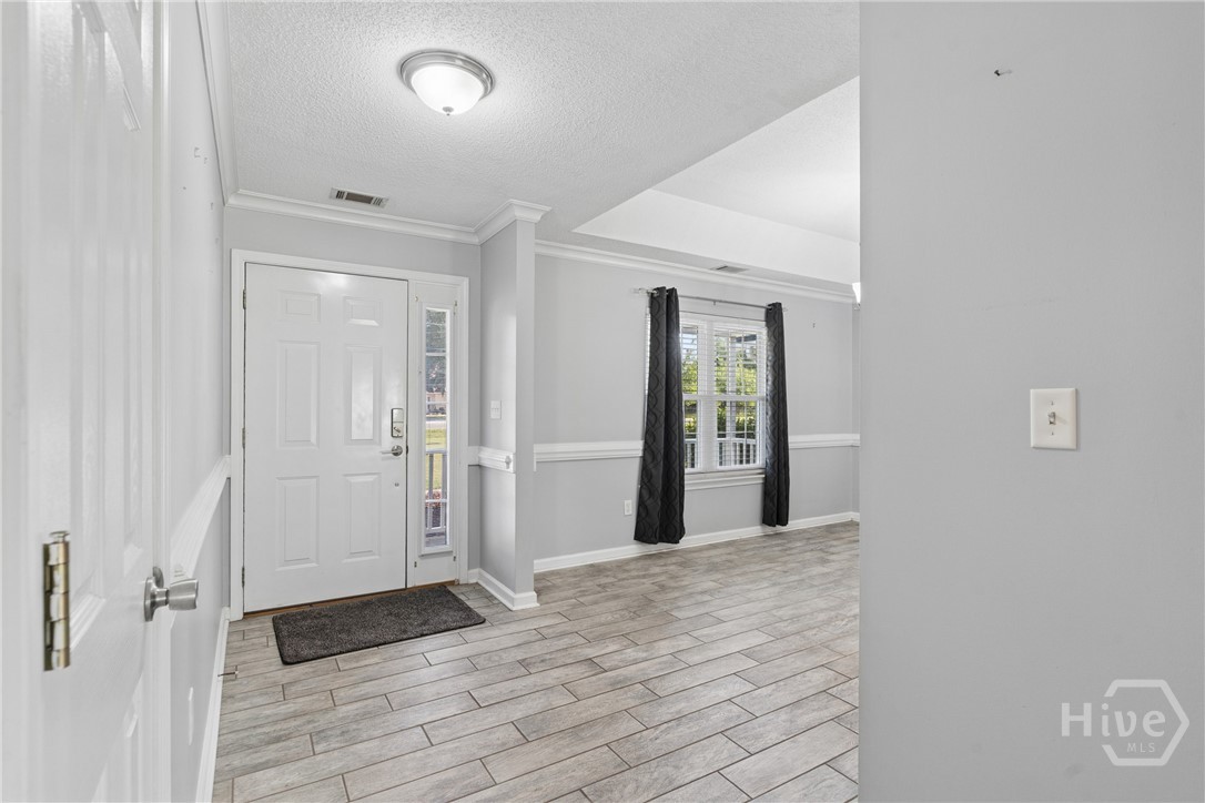 476 Roebling Road Property Photo 4
