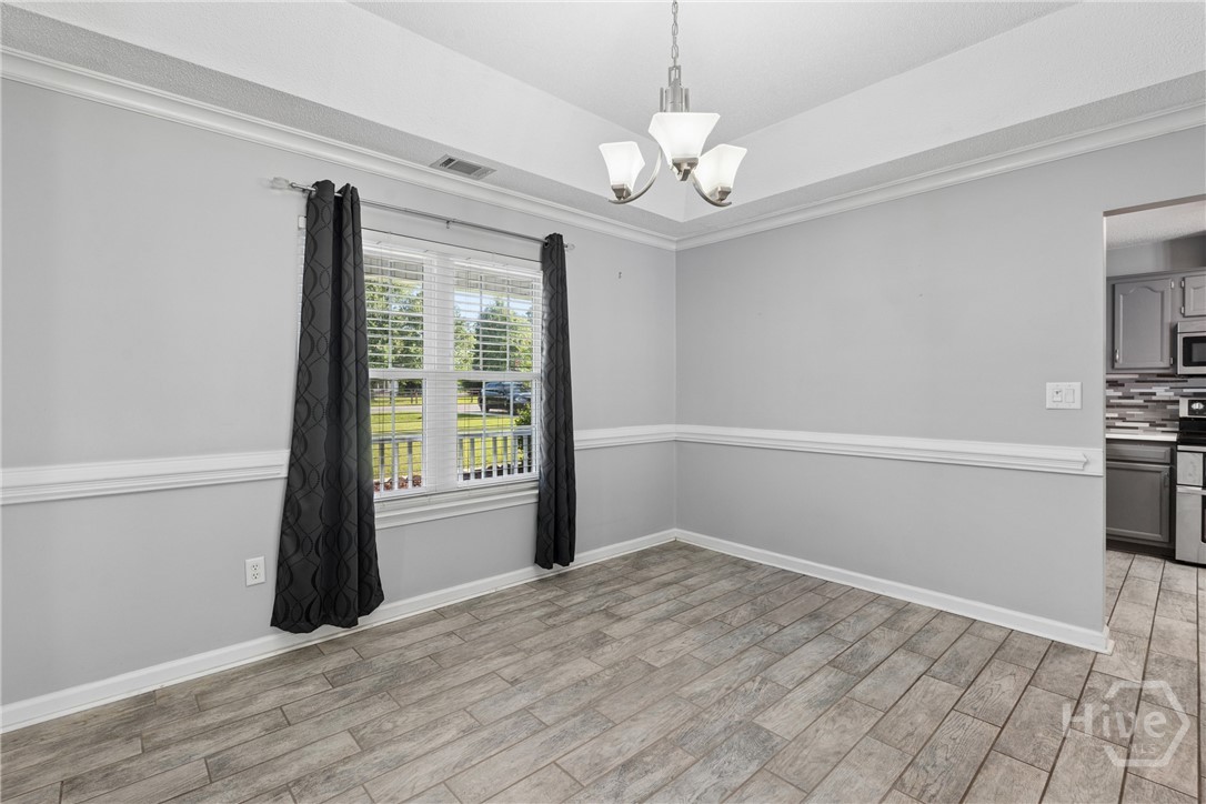476 Roebling Road Property Photo 5