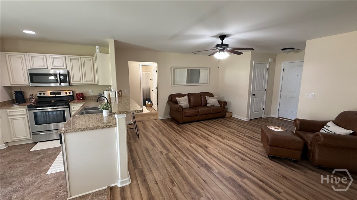 102 Black Pine Drive Property Photo 18