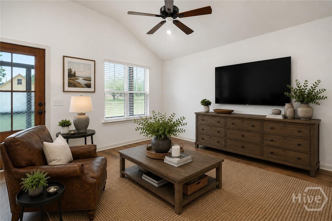 145 Waters Circle Property Photo 4