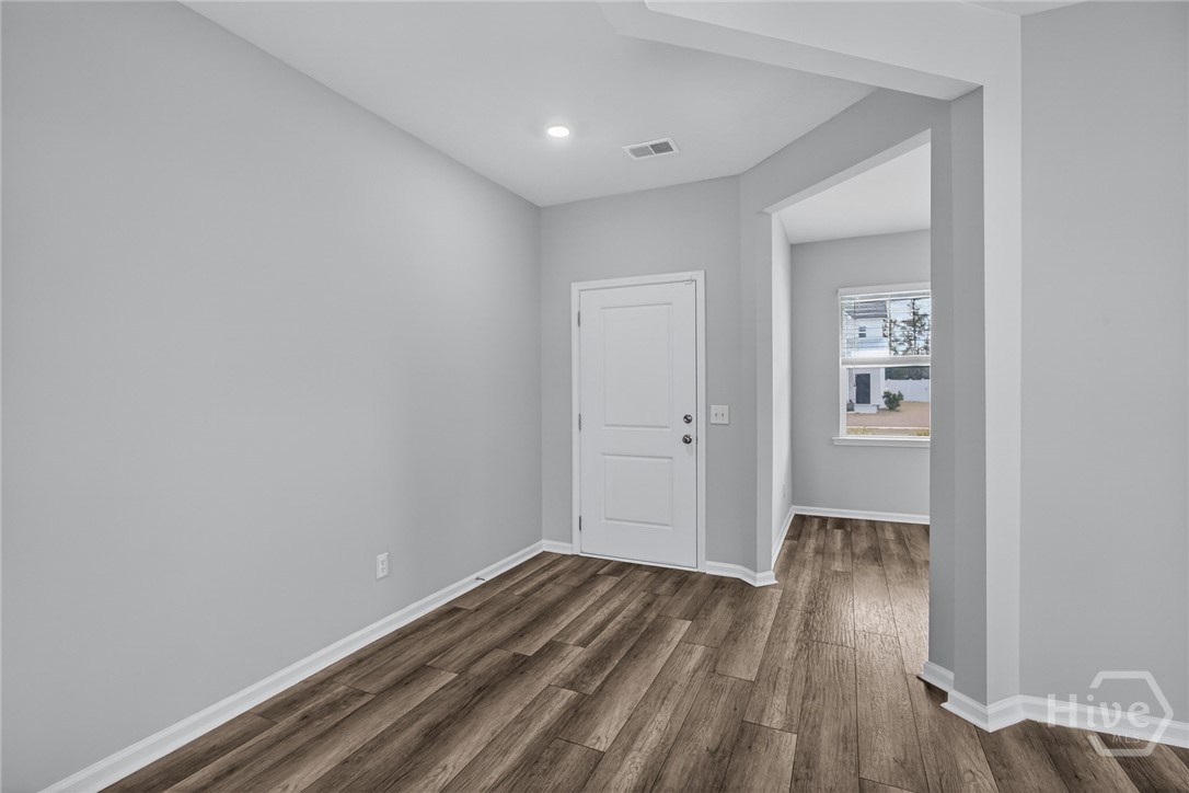 111 Williams Drive Property Photo 3