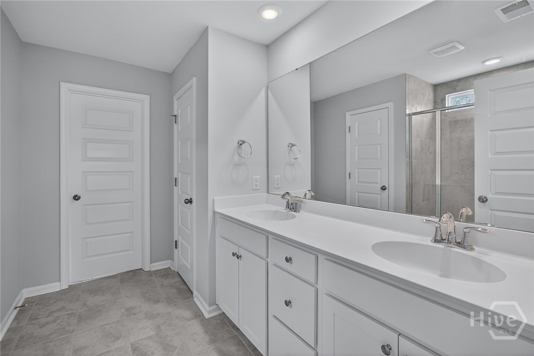 111 Williams Drive Property Photo 24